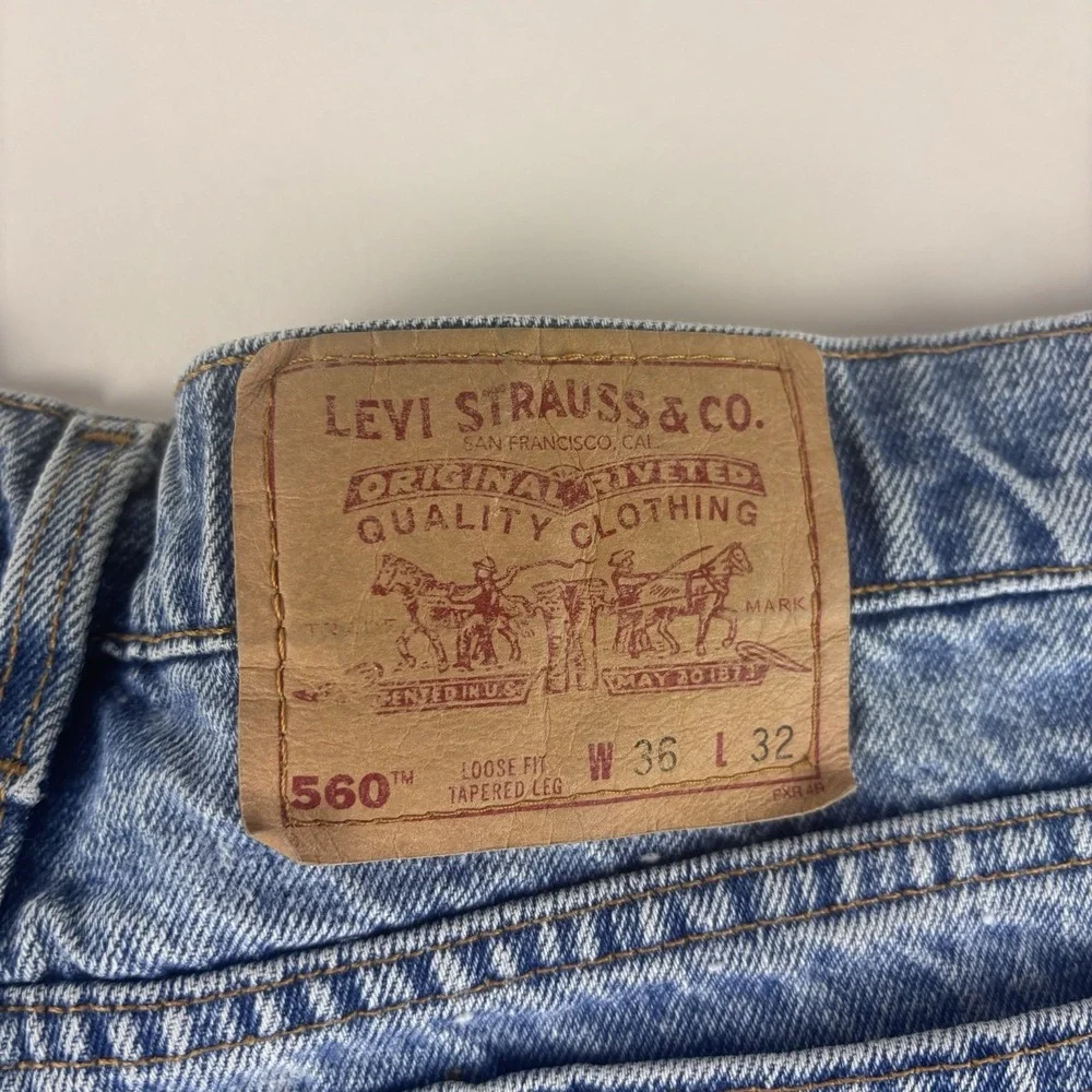Levis levis 560