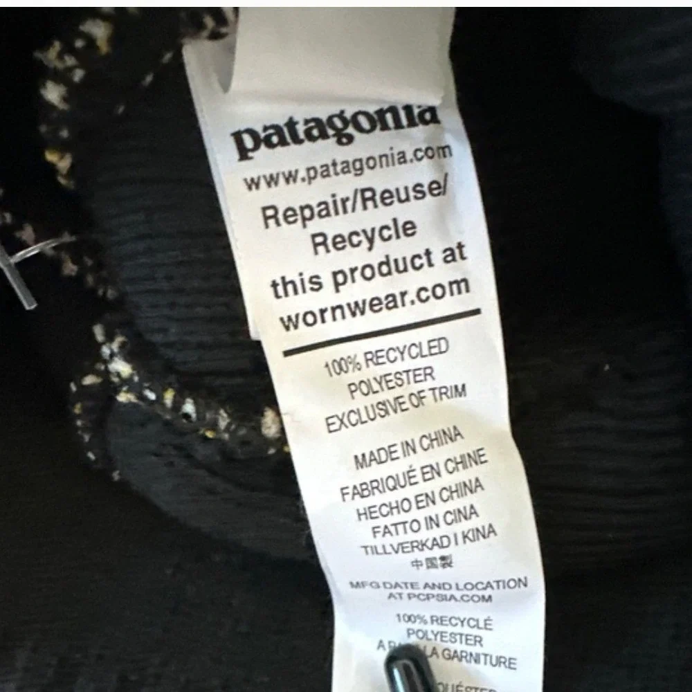 Patagonia Youth Powder Town Beanie‎ NWT