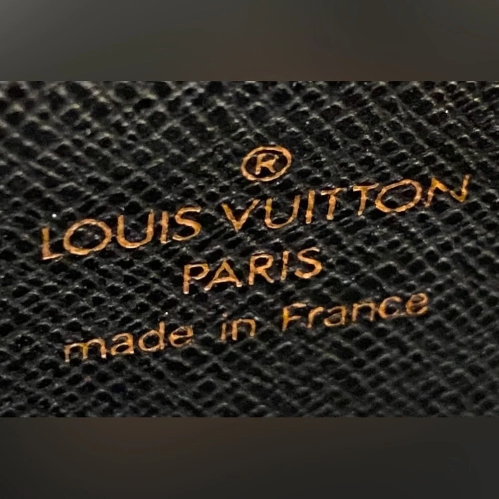 A-1CS-2A: LOUIS VUITTON Leather Epi Concorde Handbag w/FREE Unbranded Chain, EUC