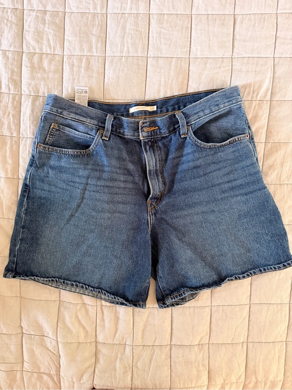 Levis comfortable mid