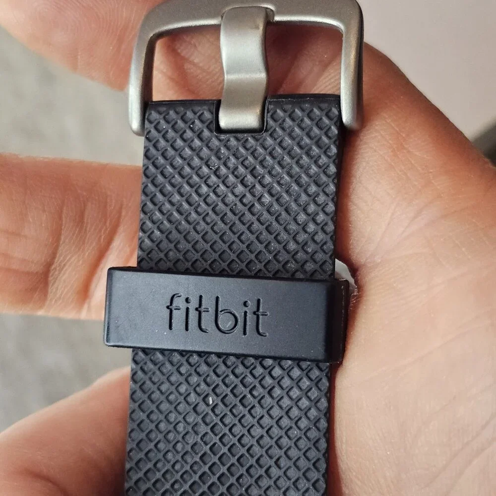 fitbit charge hr