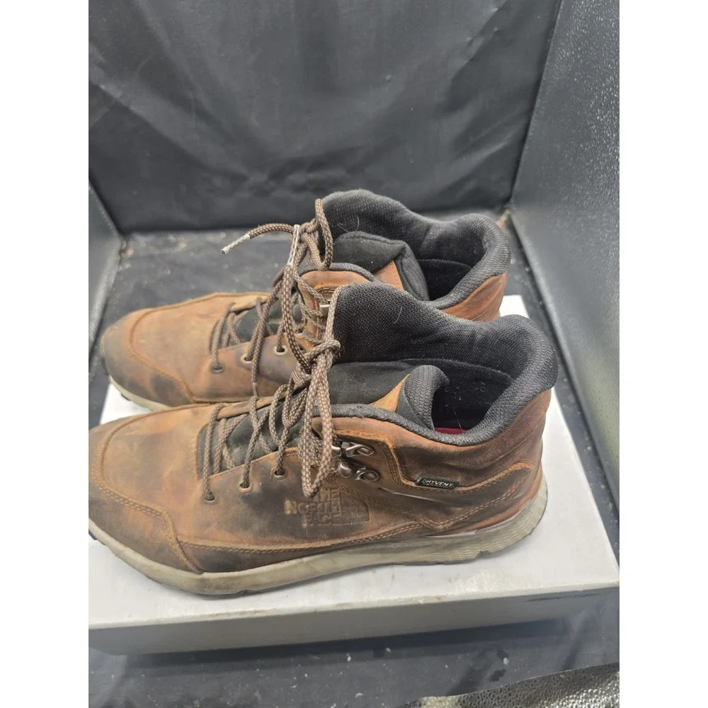 The North Face product pair