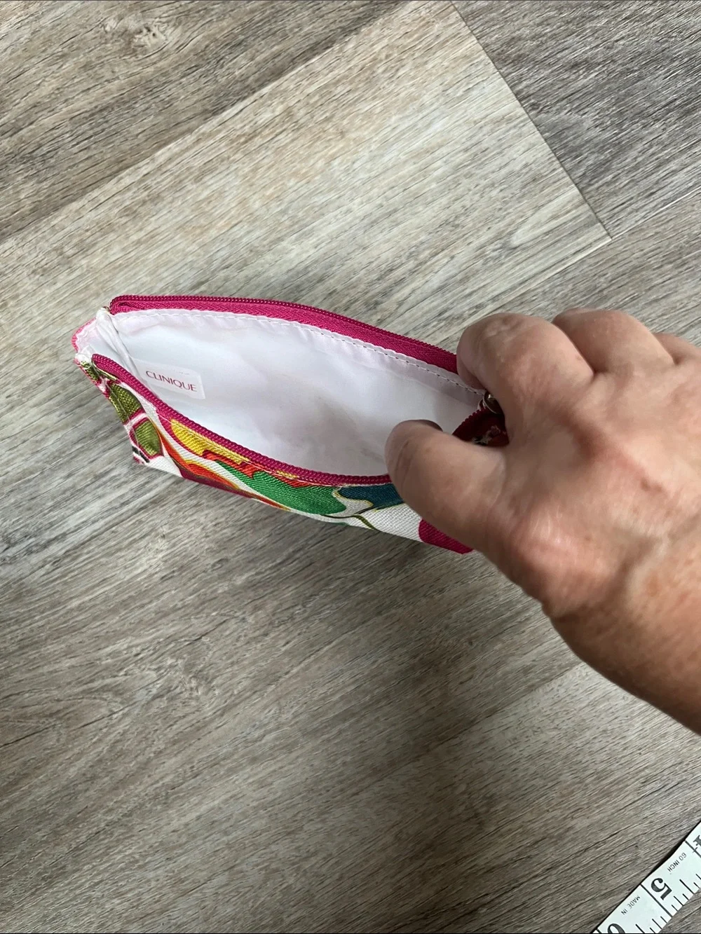 Clinique Multicolor Floral Canvas Cosmetic Pouch - Pink Zipper