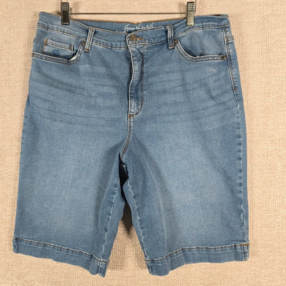 Gloria Vanderbilt Womens Blue Denim Bermuda Shorts Slimming Effect Sz 16 Stretch