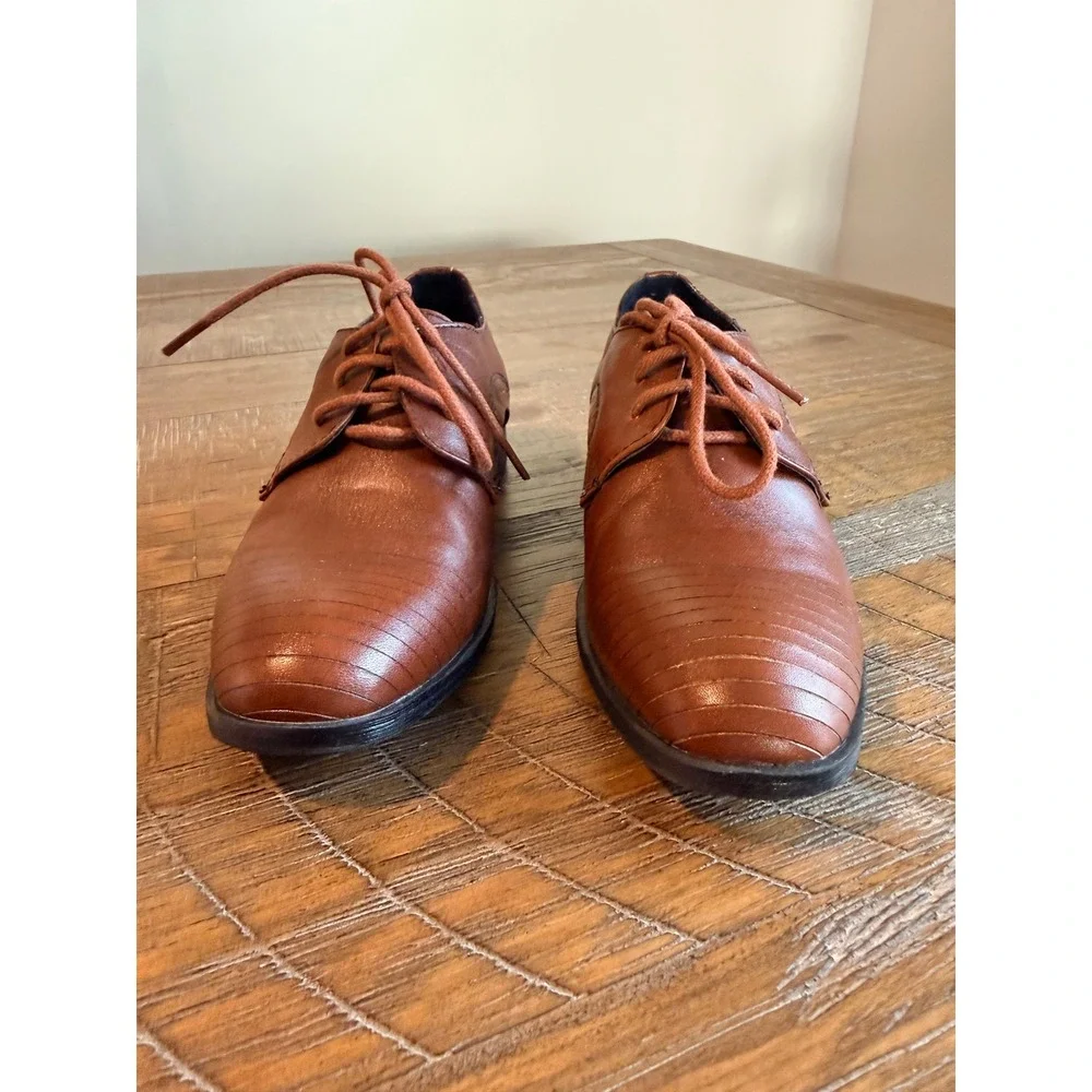 Kenneth Cole kenneth cole