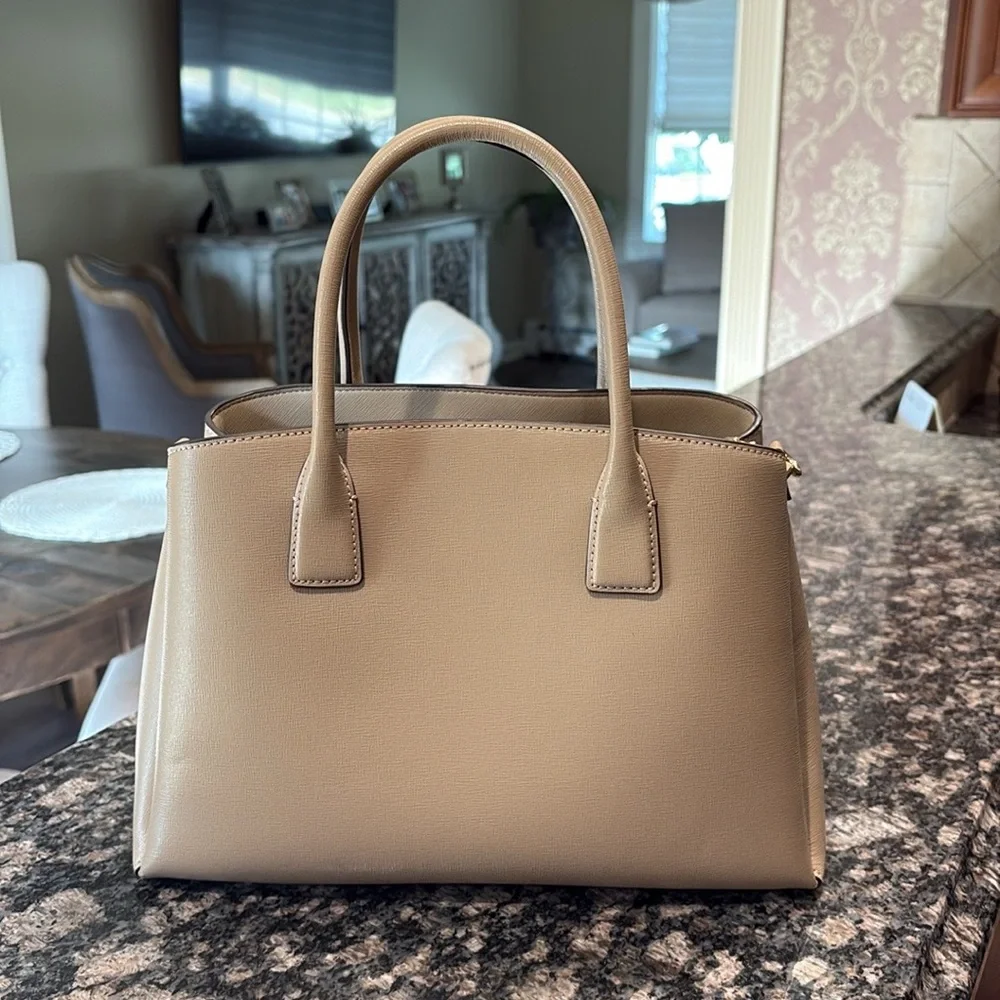 kate spade chic versatile