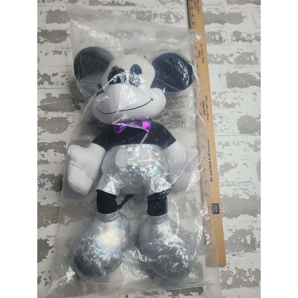 Disney great used