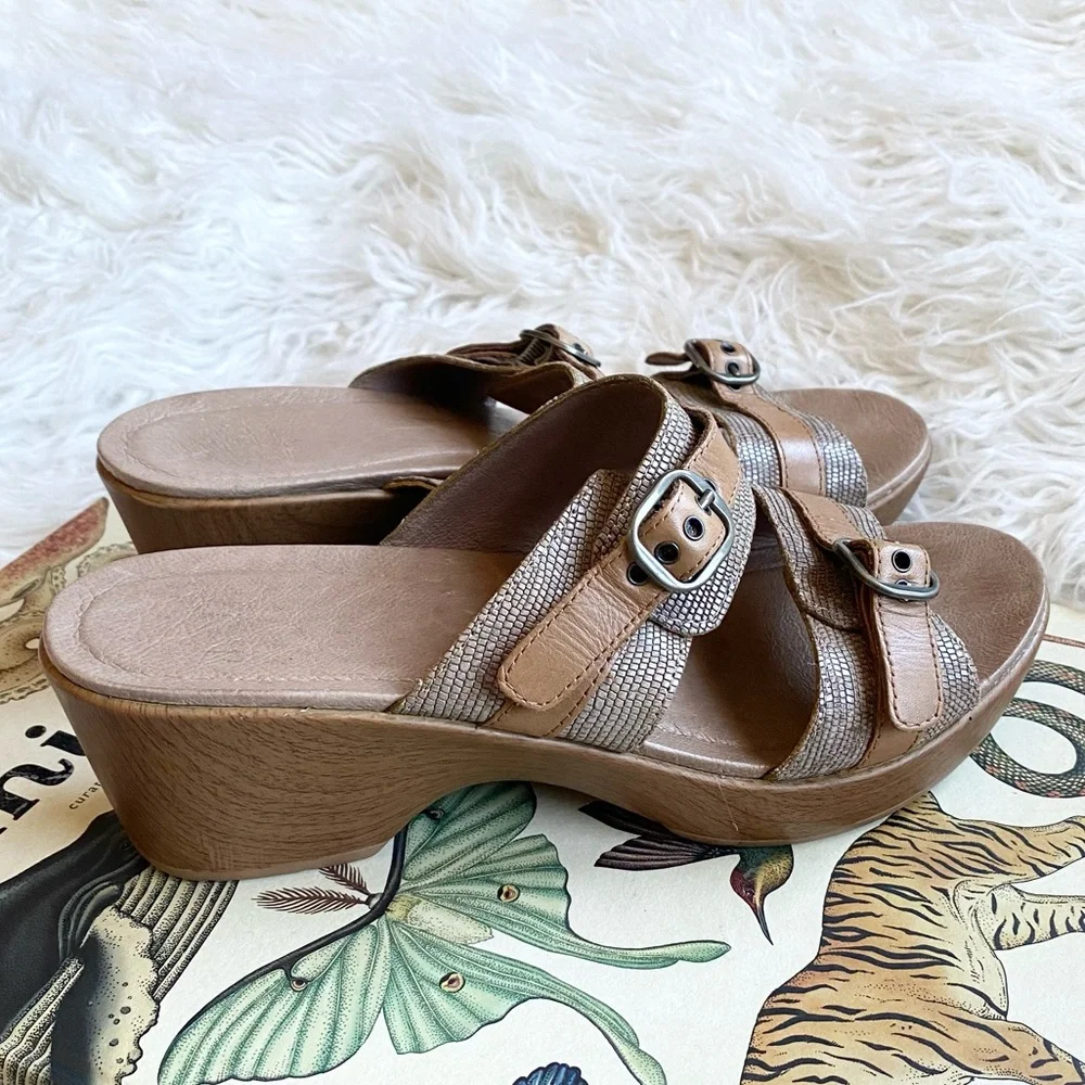 Dansko euc smoke