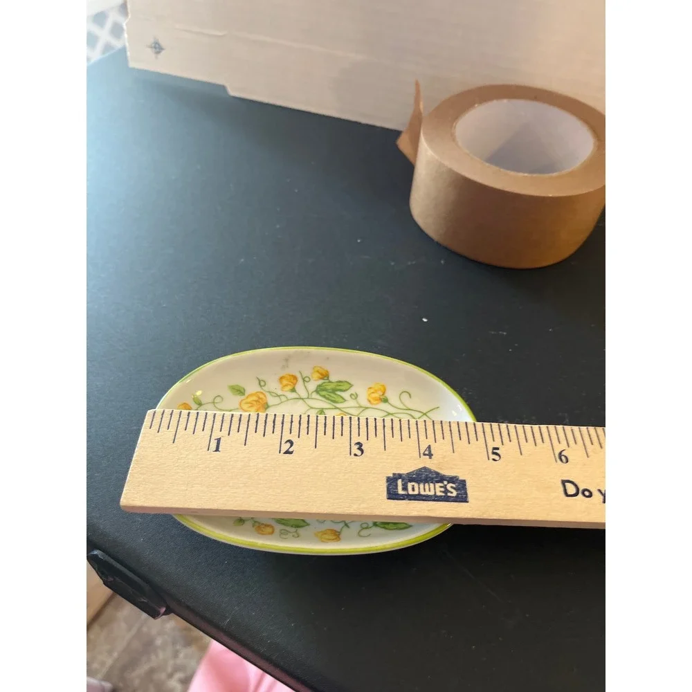 Unbranded vintage ceramic