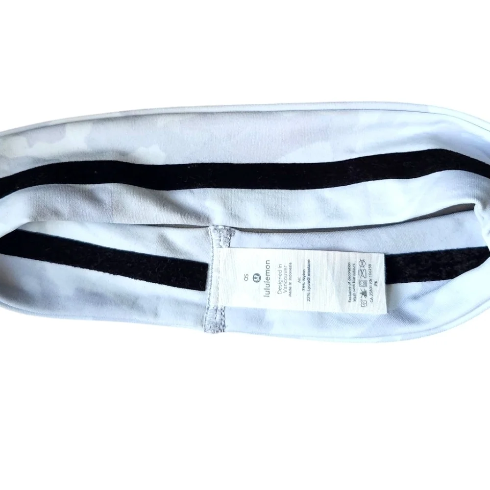 lululemon athletica top without slipping