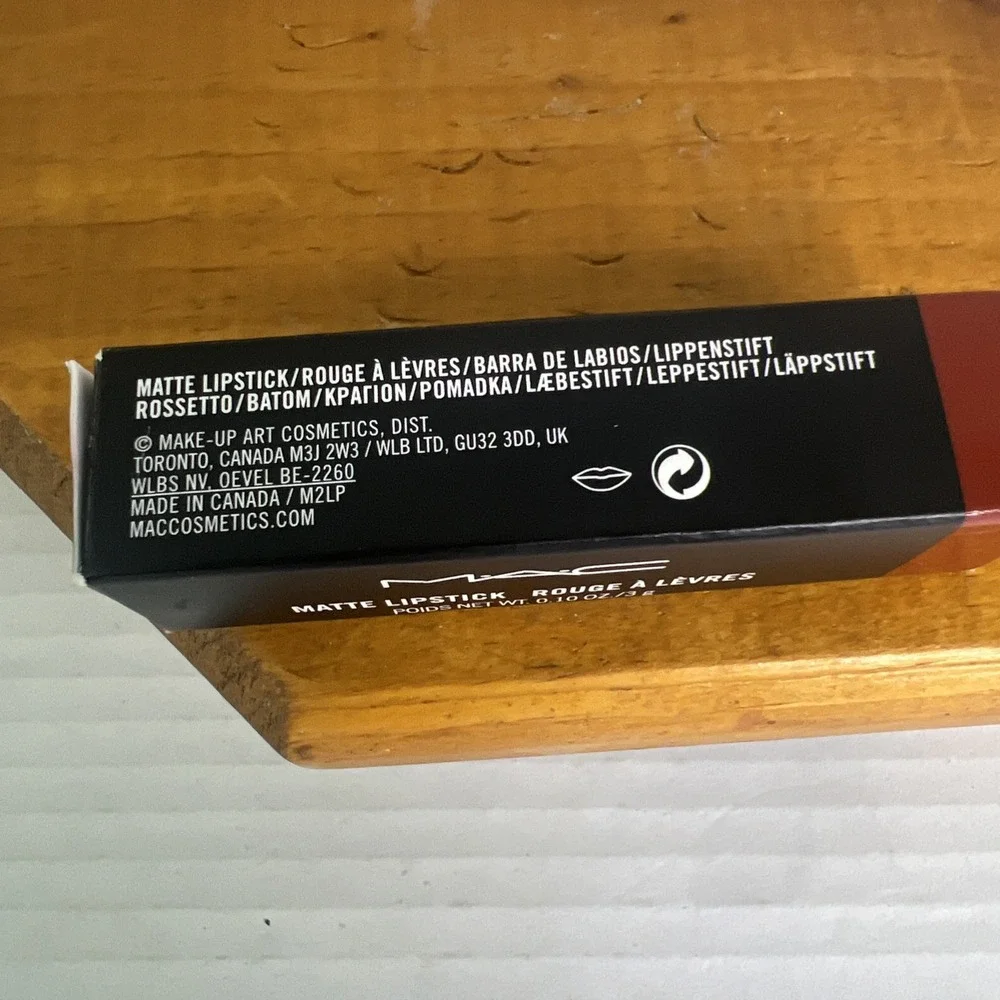 MAC #602‎ CHILI  Matte Lipstick 3 g .10 oz Warm Brick Red Full-size