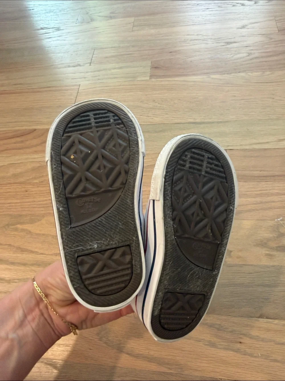 Converse low top