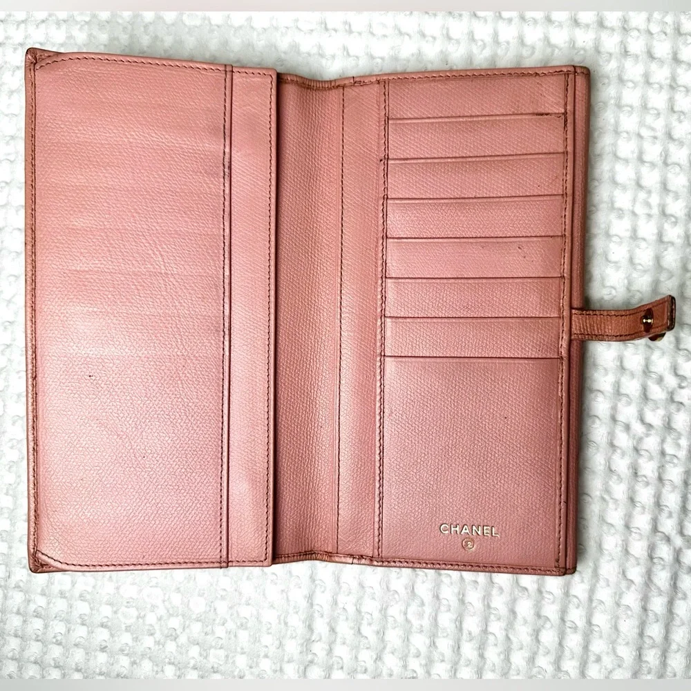 💖Vintage CHANEL Button Wallet
