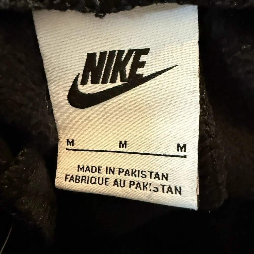 Nike mens “Club” sweats size M worn once