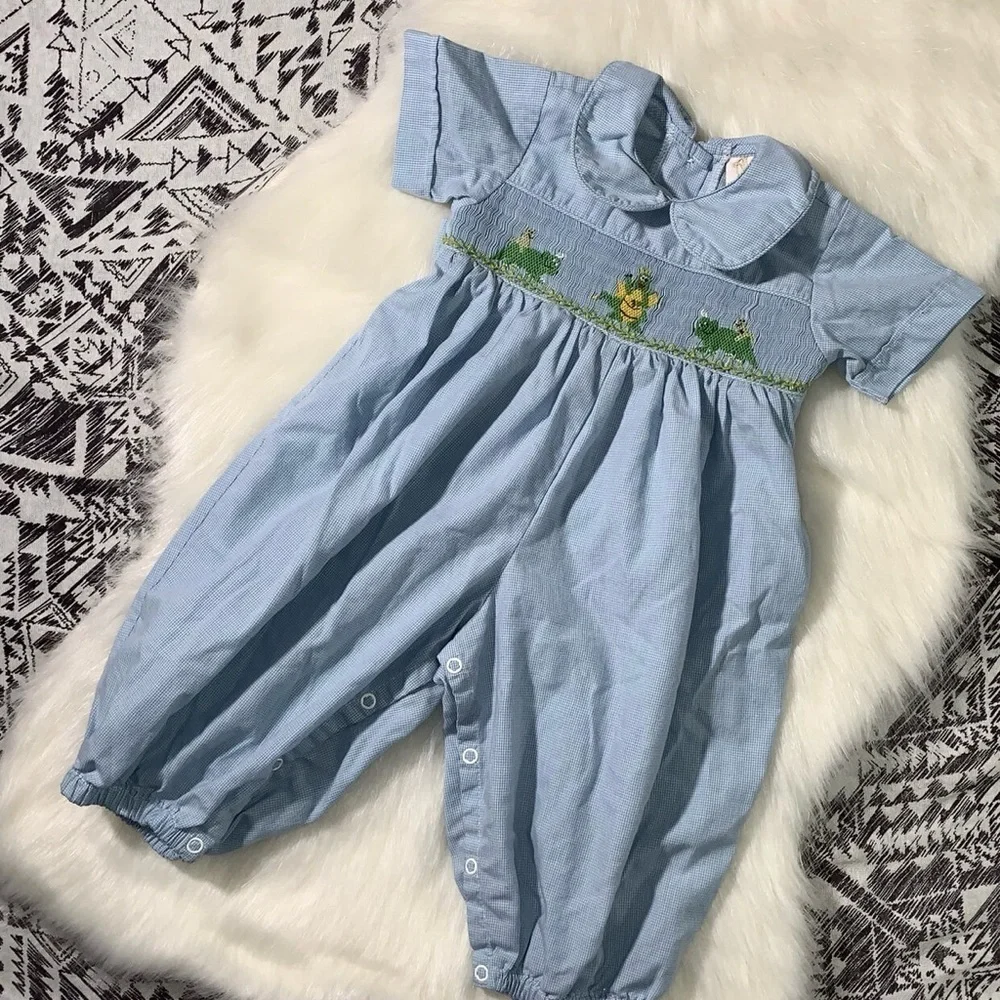 Alennys baby boy hand smocked‎ romper. Size 3 months