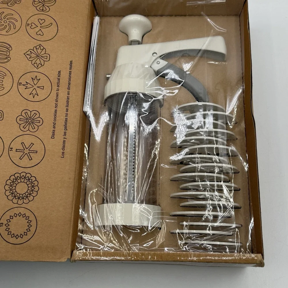 Pampered Chef retired pampered