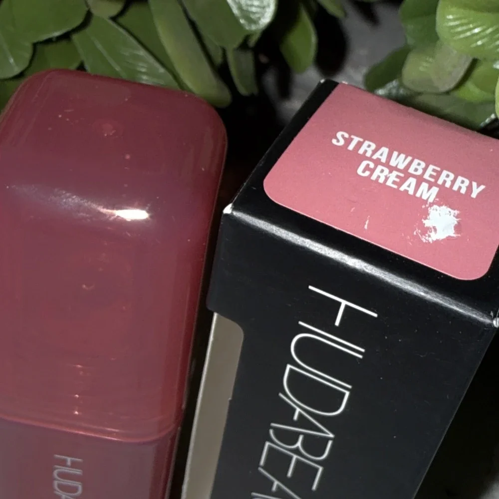HUDA BEAUTY huda beauty