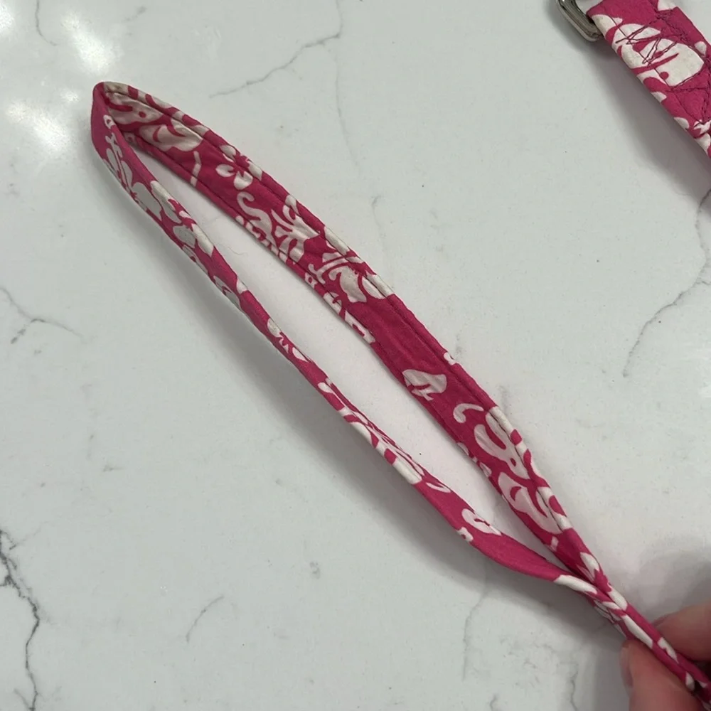 N/A pink white