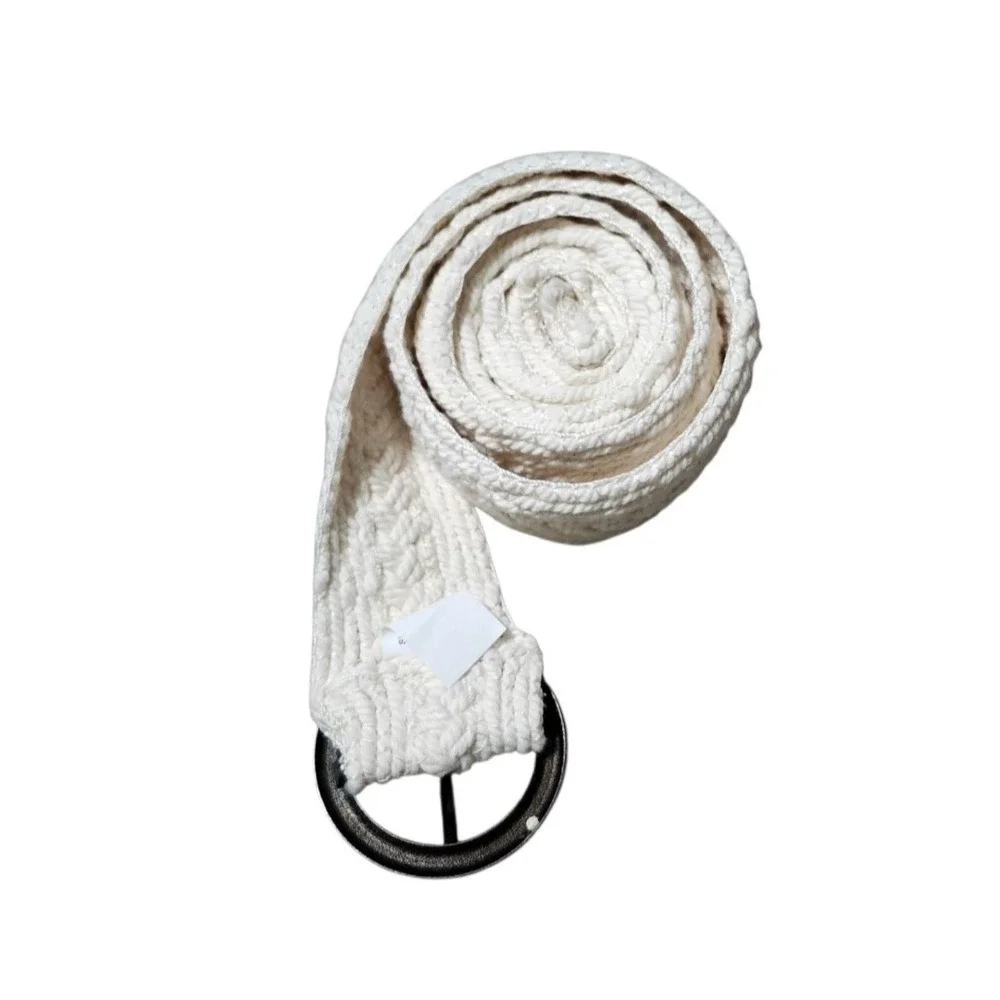 Boutique woven cream