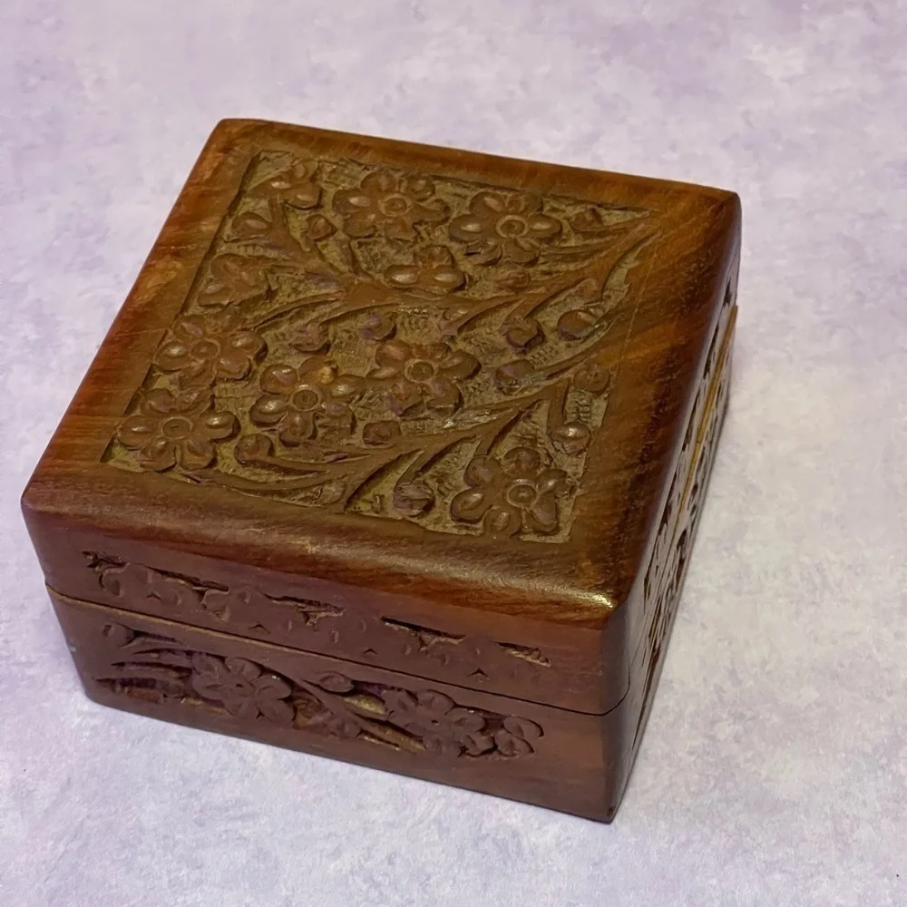 N/A small square