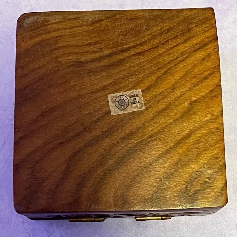 N/A small square