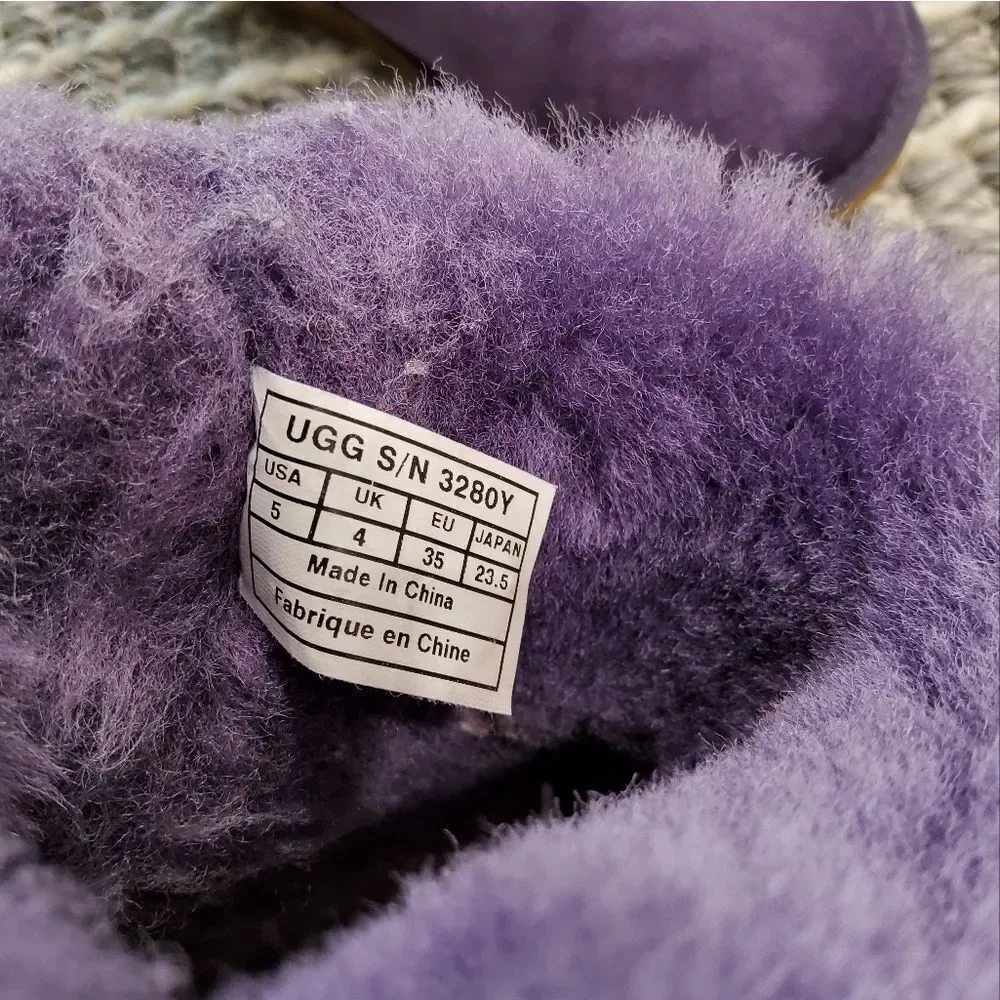 UGG violet bloom