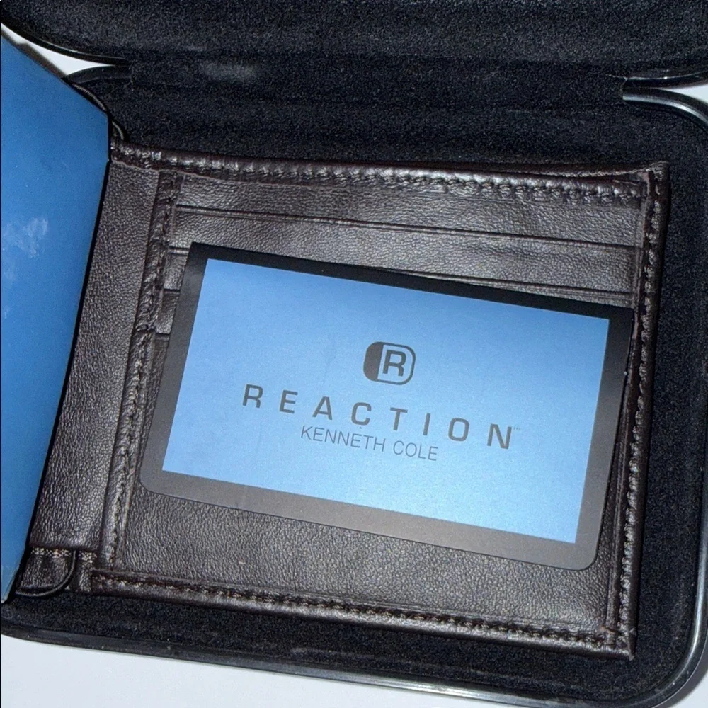 Kenneth Cole Reaction wallet brown