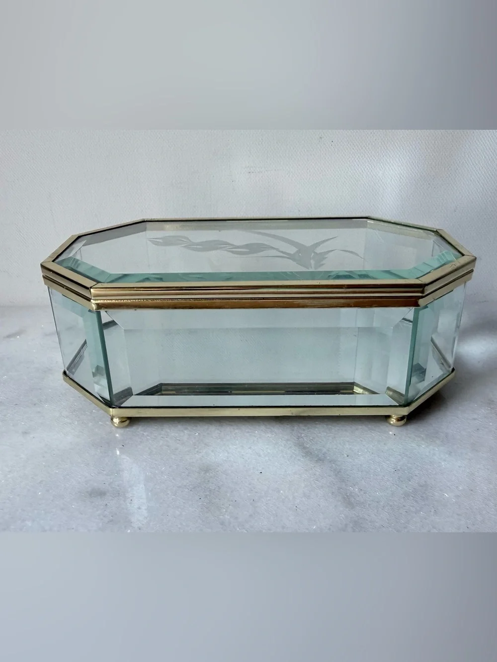 N/A elegant glass