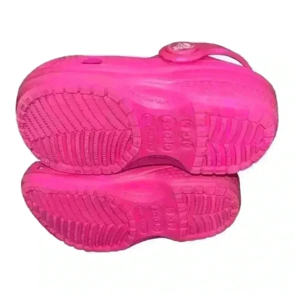 CROCS quench your
