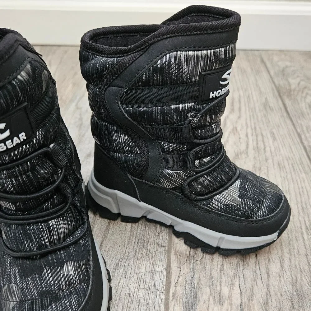 Hobibear Black and Gray Faux Fur Lined Snow Boots Size 8.5 Toddler