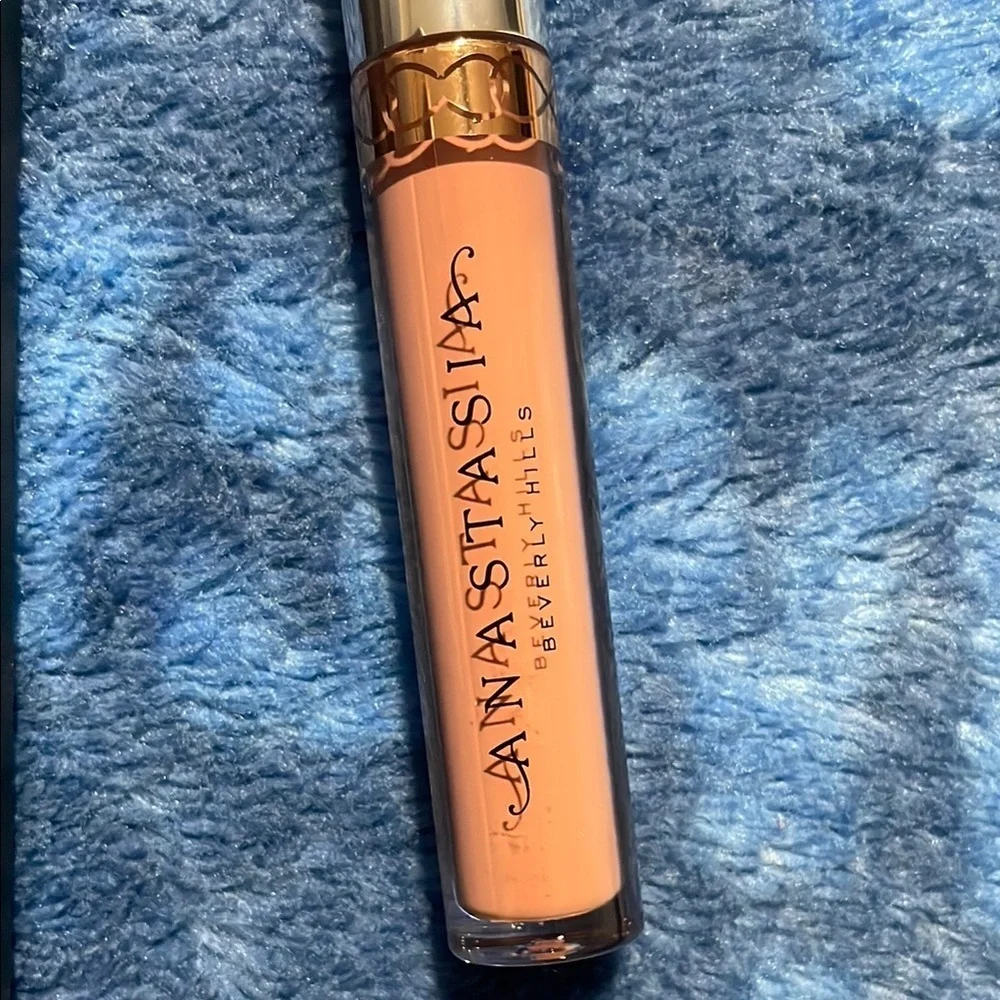 Anastasia Beverly Hills discover rich