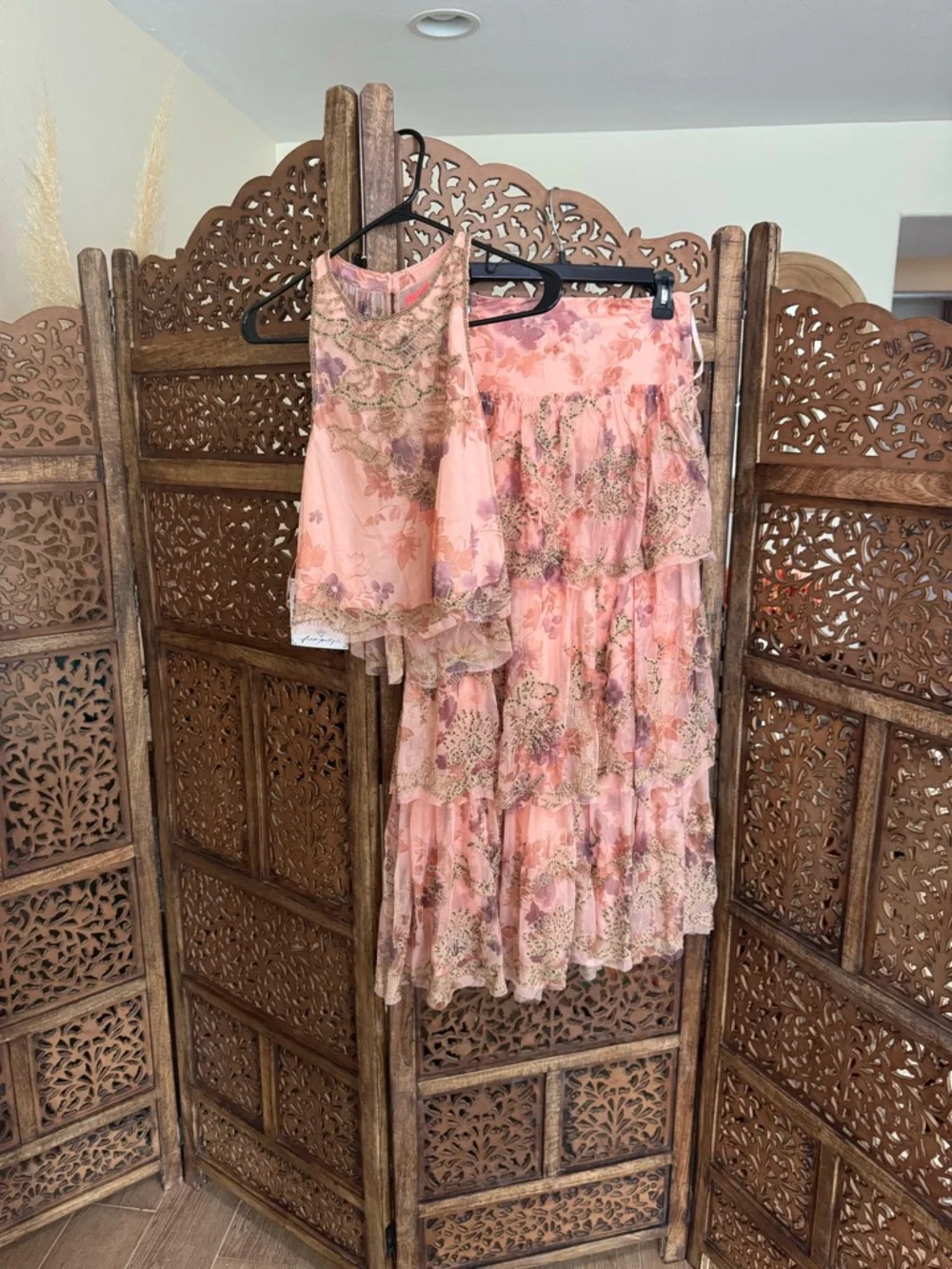 Free People questions leave