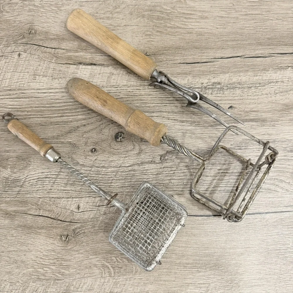 The Unbranded Brand details tear antique