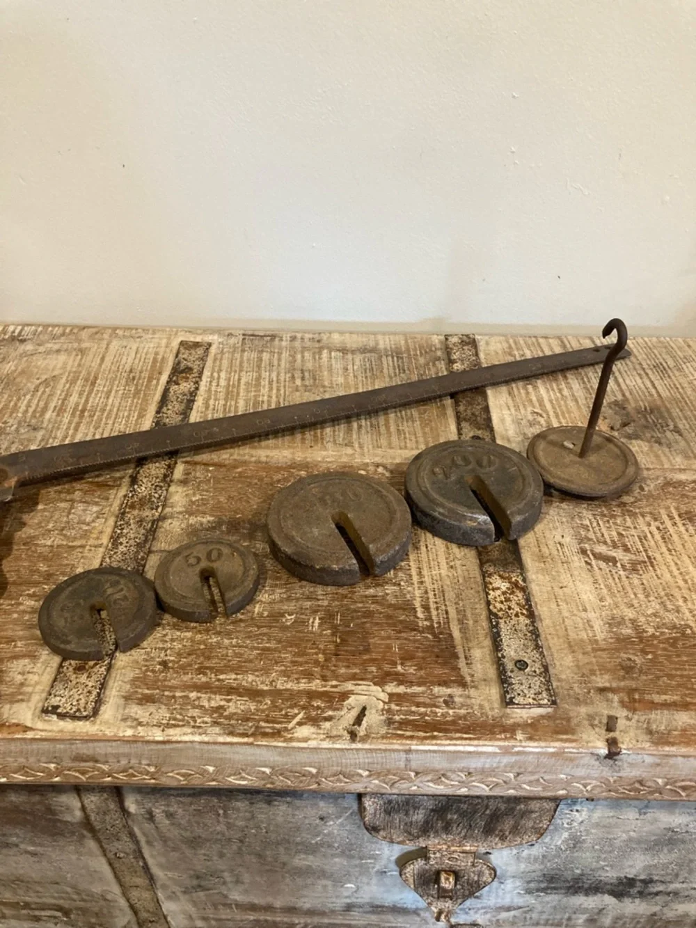 Antique Chatillon 100 lb Steelyard Scale w/ Weights – Rustic Industrial Decor