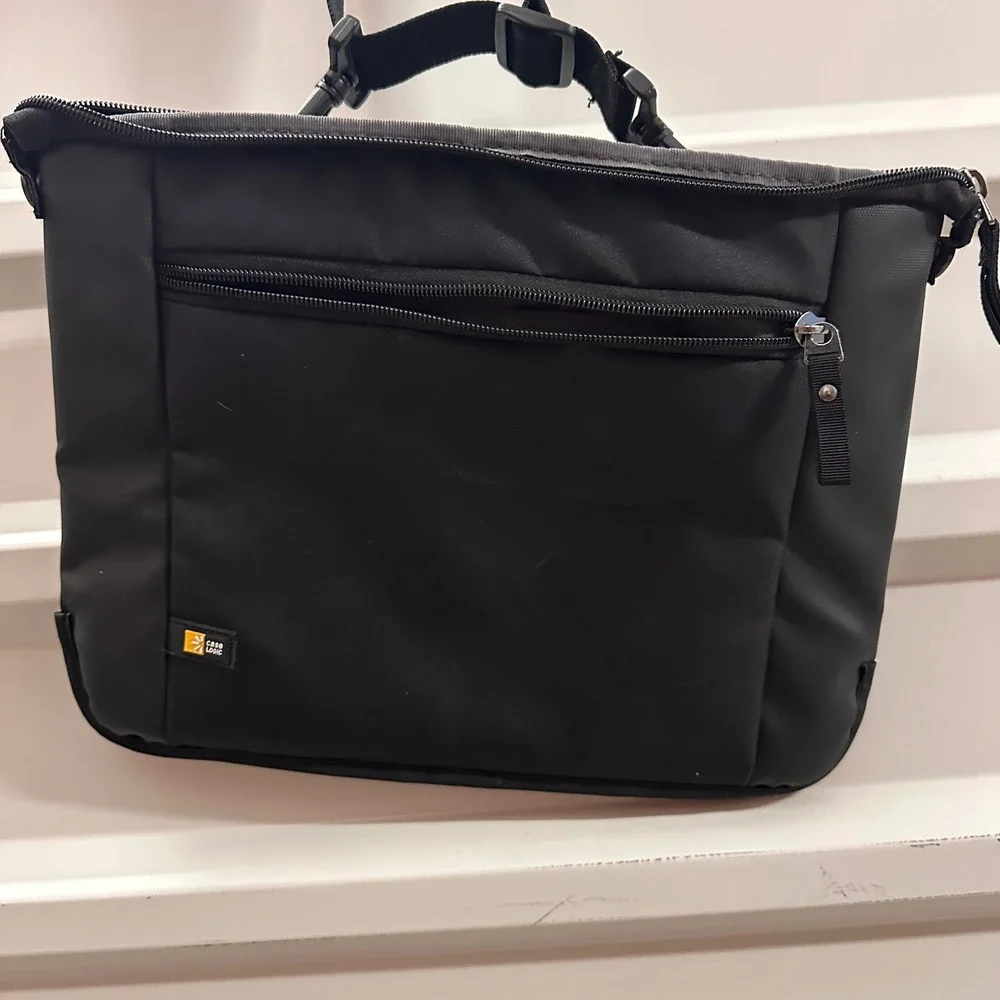 Case Logic sleek silhouette