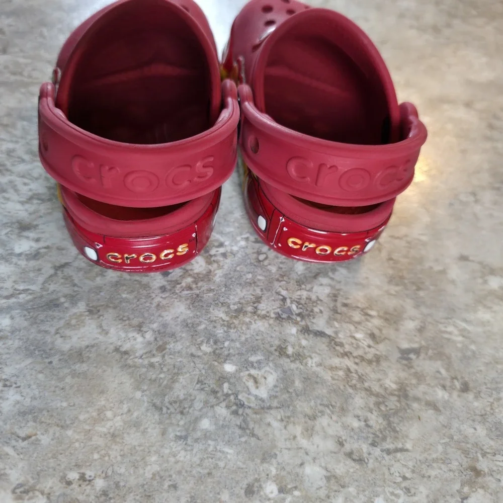 CROCS product pair