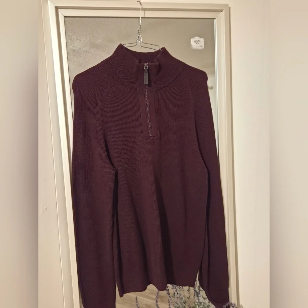 Banana Republic elegant dark
