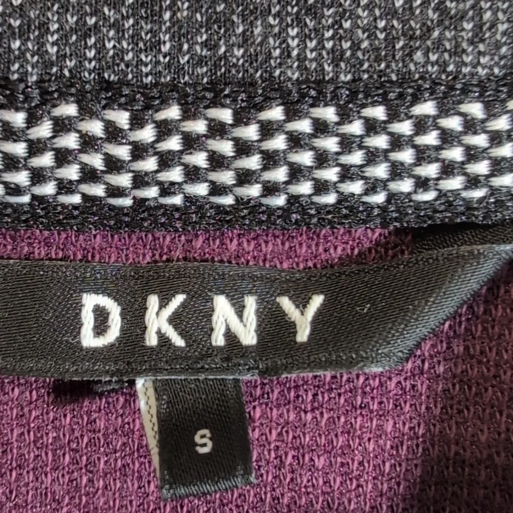 Dkny questions leave