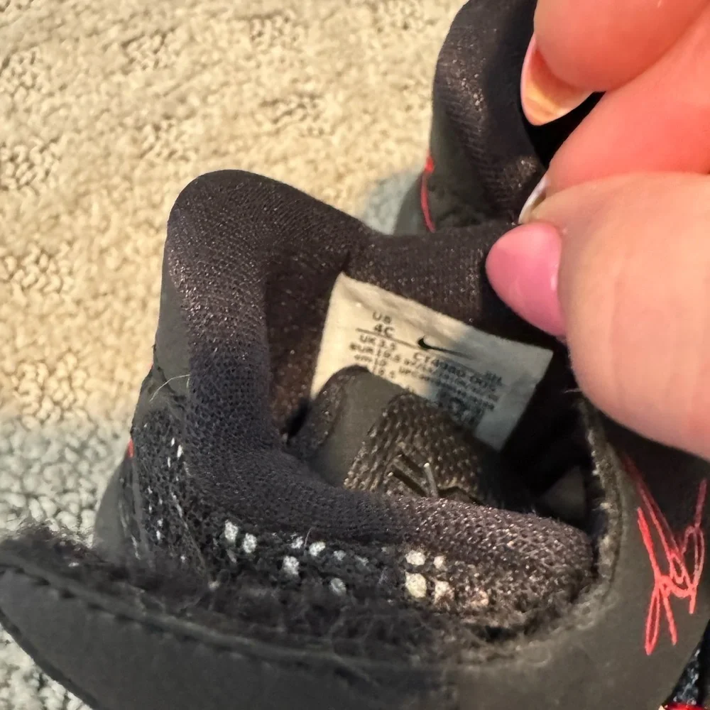 Nike life sneakers