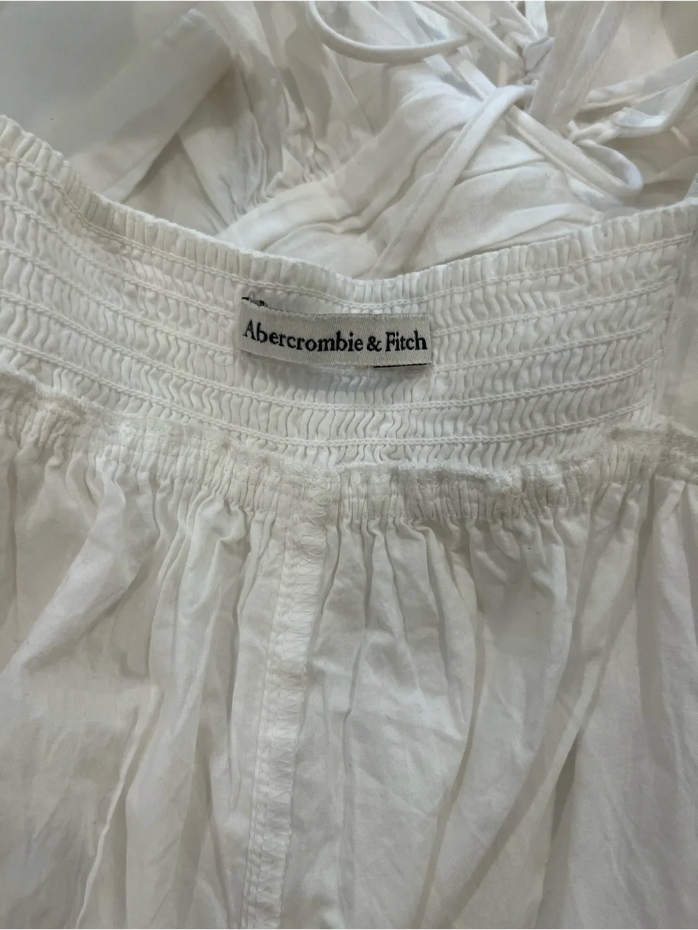Abercrombie & Fitch flowy white