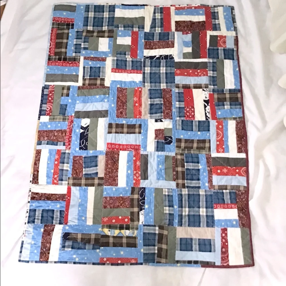 Amazing hand made SNOOPY crib quilt red/blue