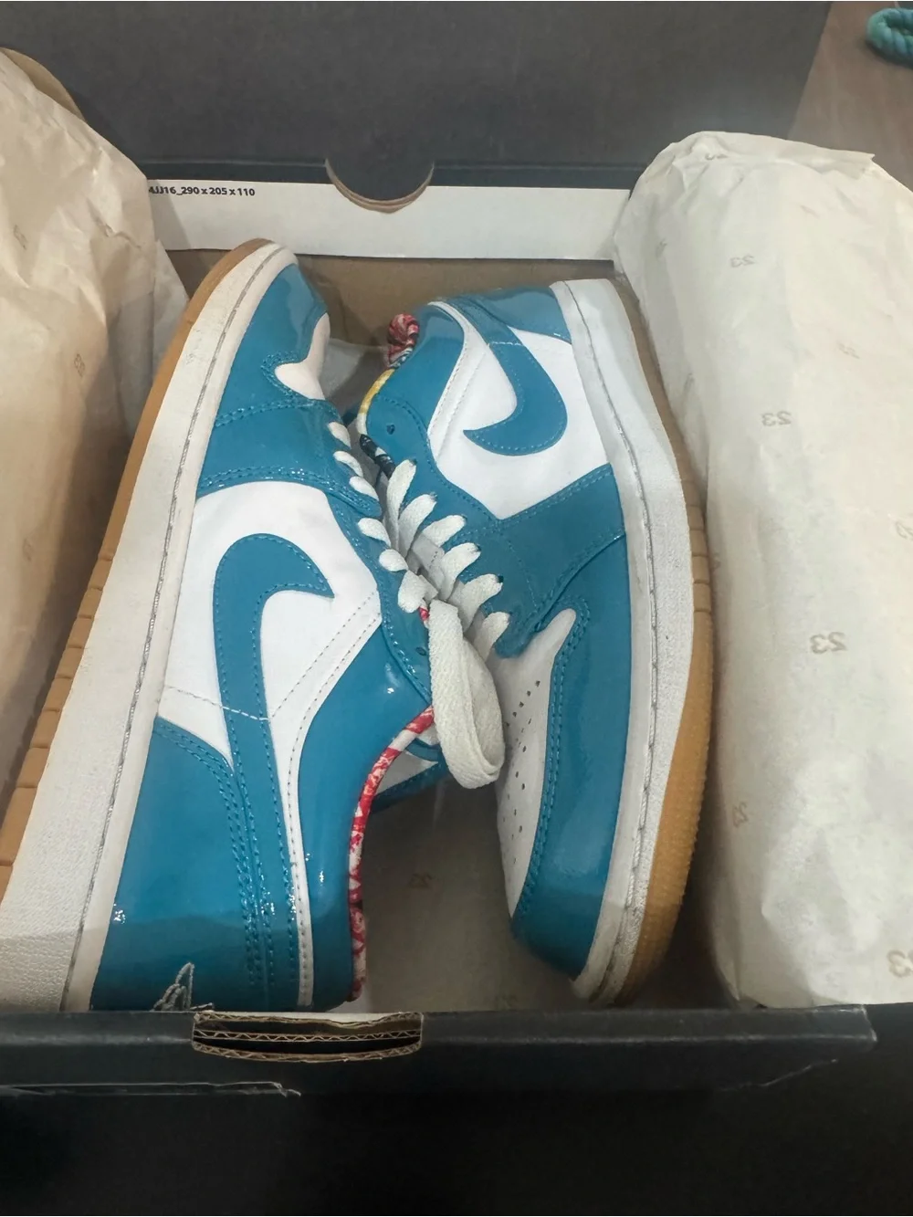 Nike low top