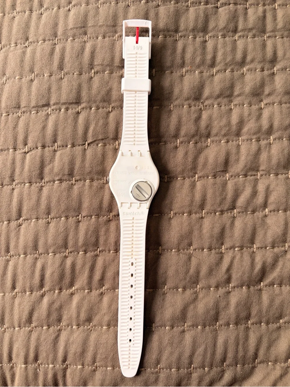 Swatch vibrant red