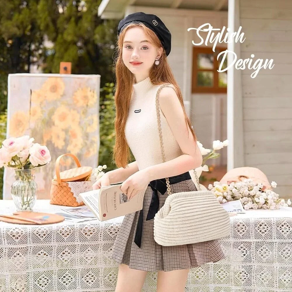 N/A crochet clutch