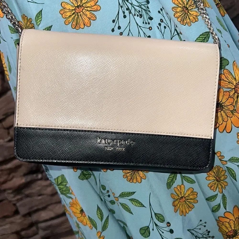Kate spade new york Spencer Leather Chain Wallet EUC