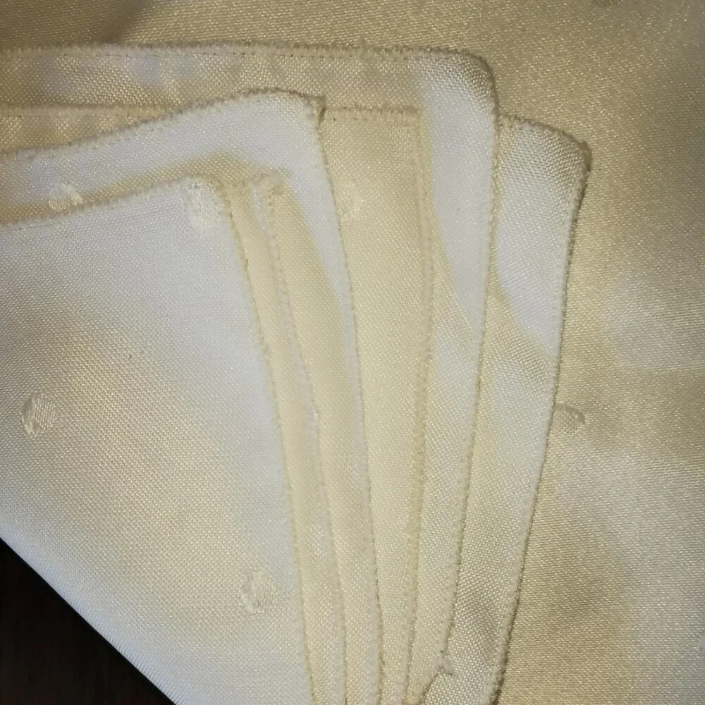 N/A **table cloth