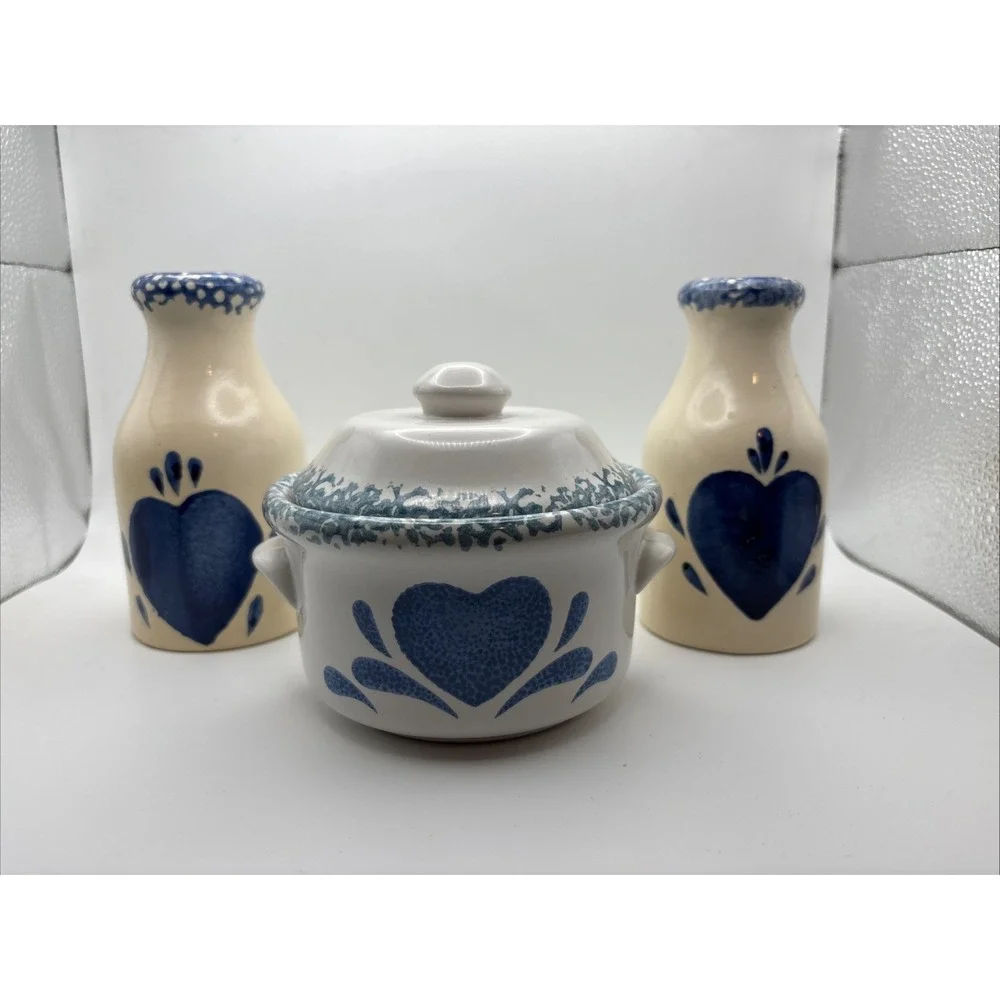 Set Of 3 Blue Sponge Heart Pottery Stoneware Country Vases Milk Jugs Soup‎ Crock