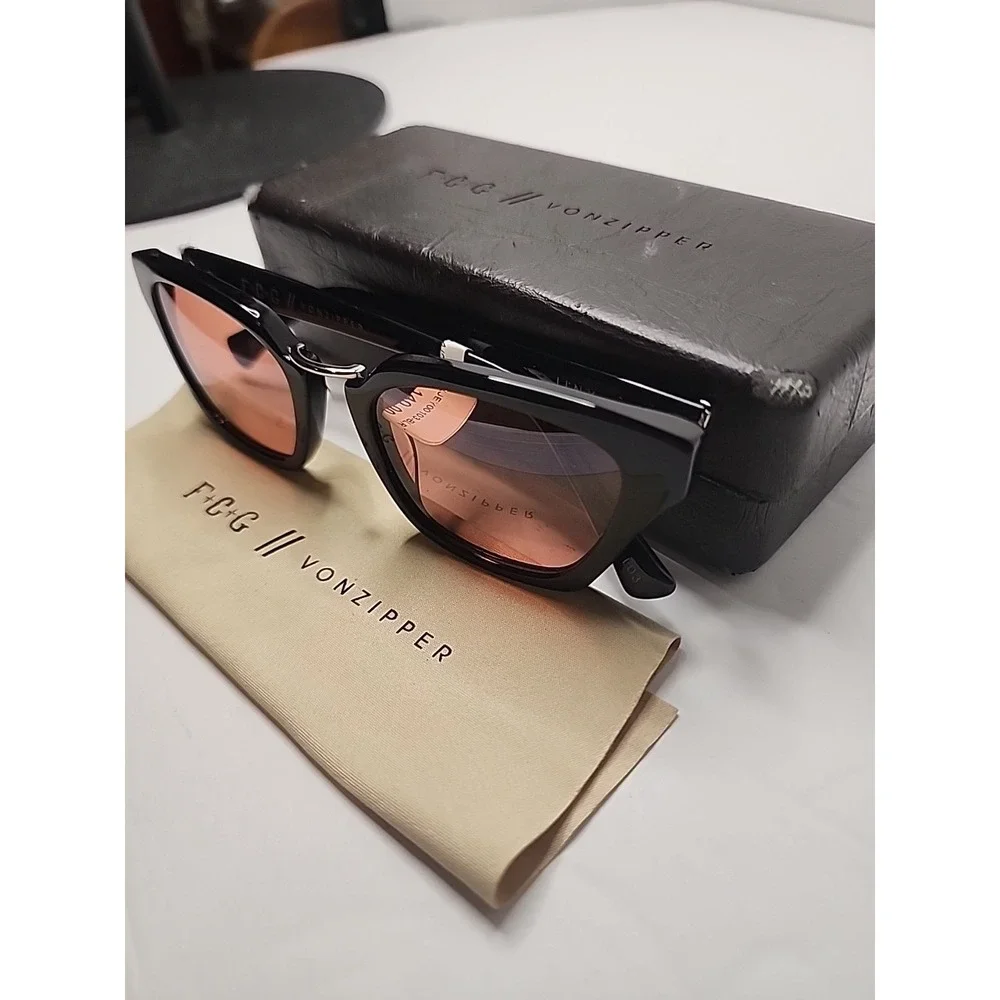 Vonzipper new tags