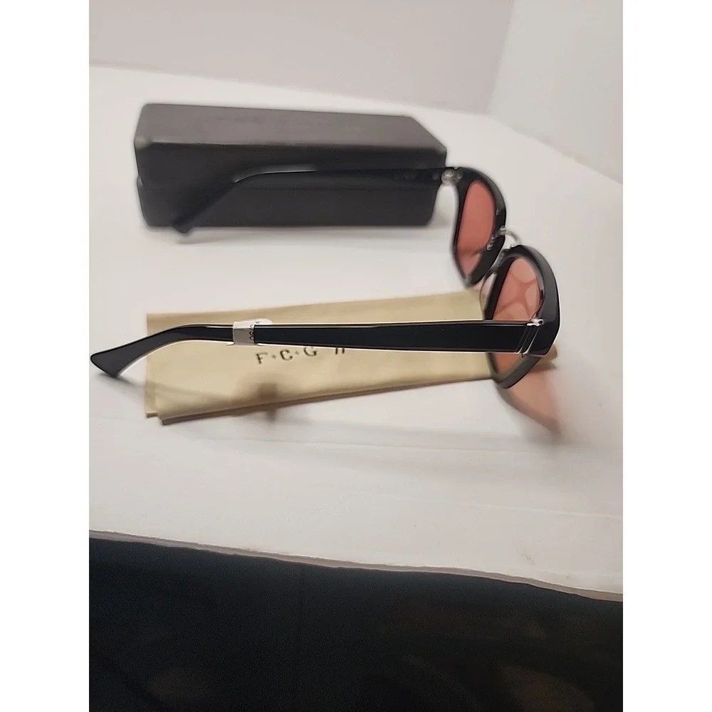 Vonzipper new tags