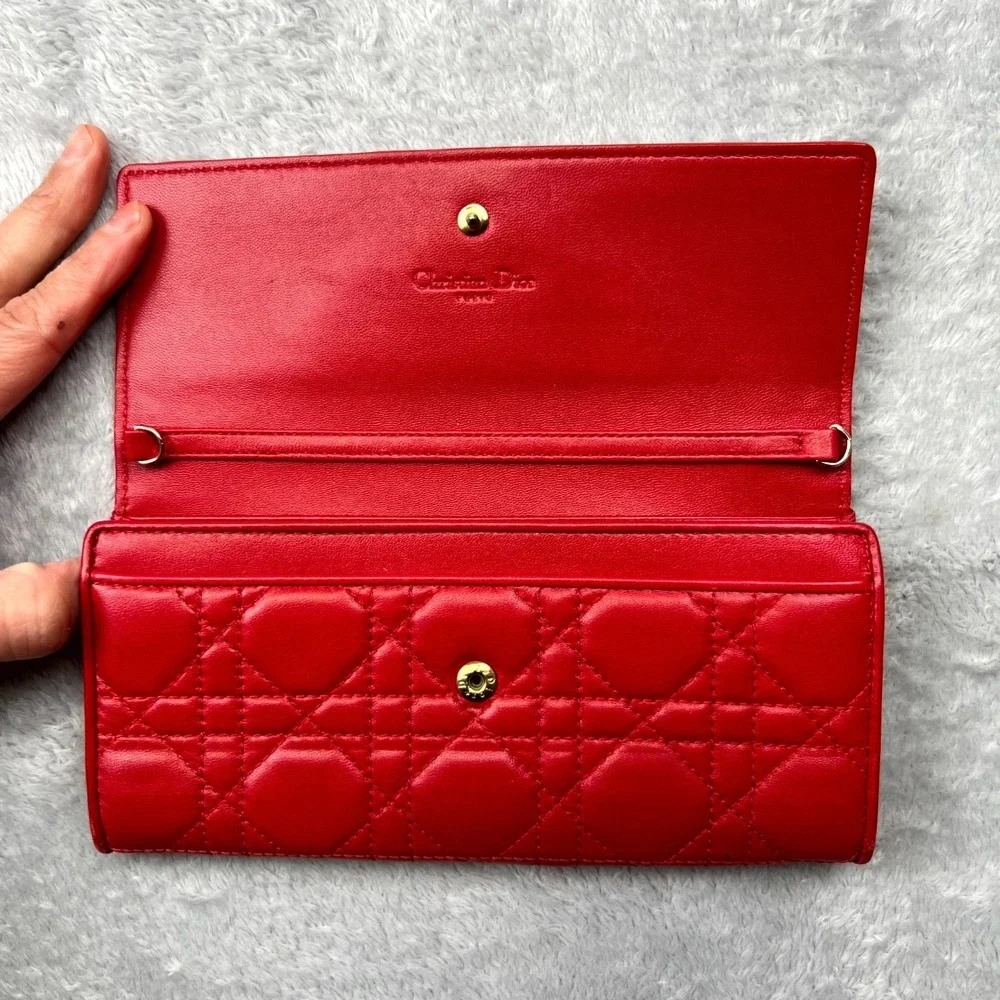 Dior our item please
